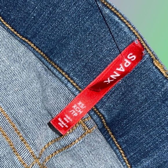 Spanx Skinny Fit High Rise Denim Jeans Size XS 24x27 - Picture 2 of 6